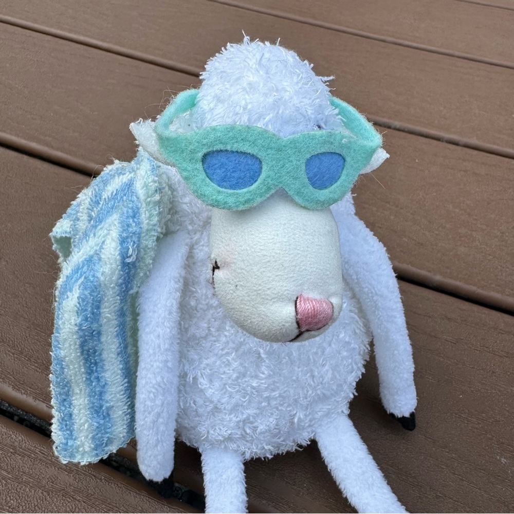 Hallmark Dayspring Really Woolly Sheep plush toy, Jake - Picture 2 of 8